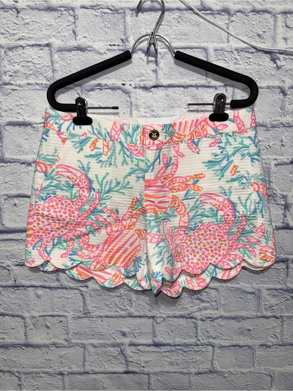 Lilly Pulitzer buttercup shorts getting steamy crab print NWOT 6